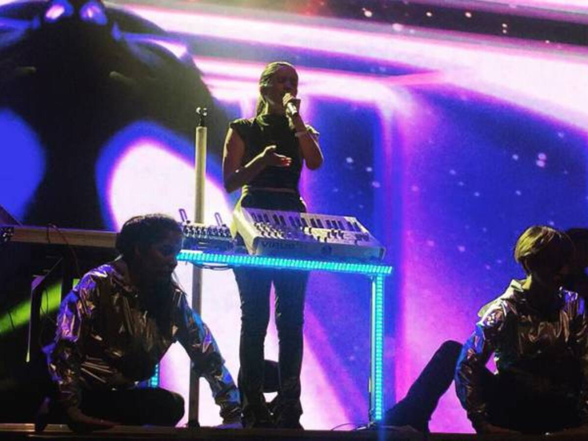 Javiera Mena, una apuesta de electropop en la época de la música urbana