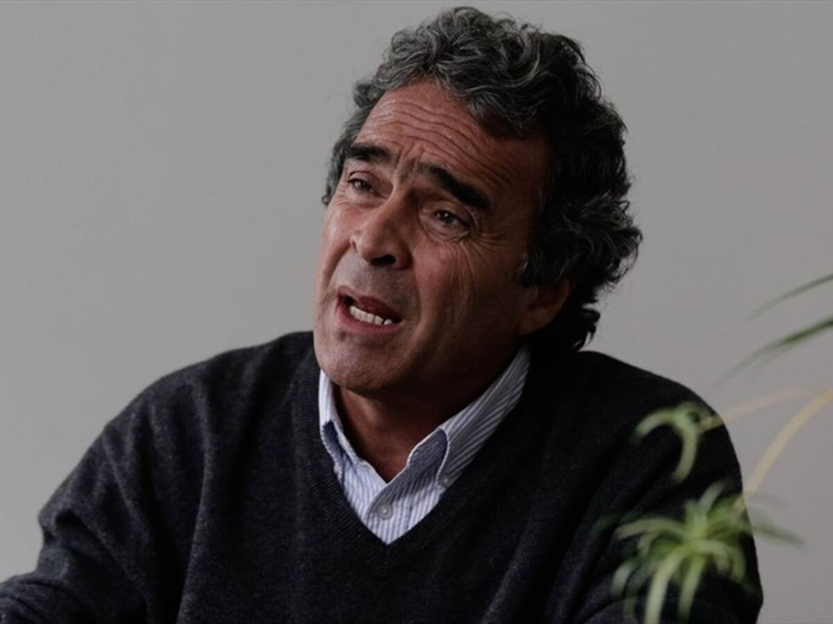 A mí no me están investigando por ninguna irregularidad: Sergio Fajardo