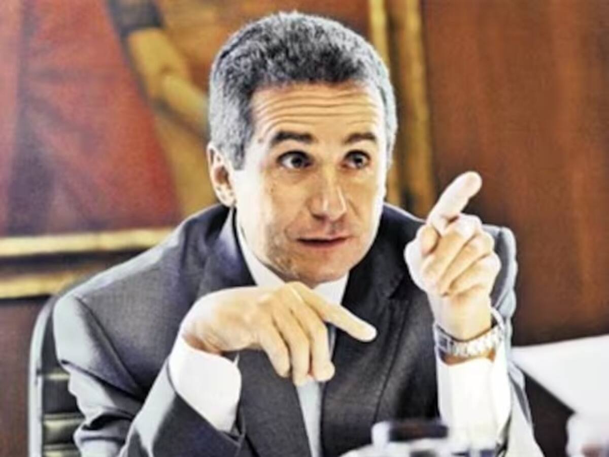 Bernardo Moreno se entregó en Armenia y Policía hizo efectiva orden de captura