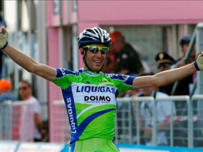 El español David Arroyo es el nuevo líder del Giro de Italia. Vicenzo Niballi ganó la etapa 14