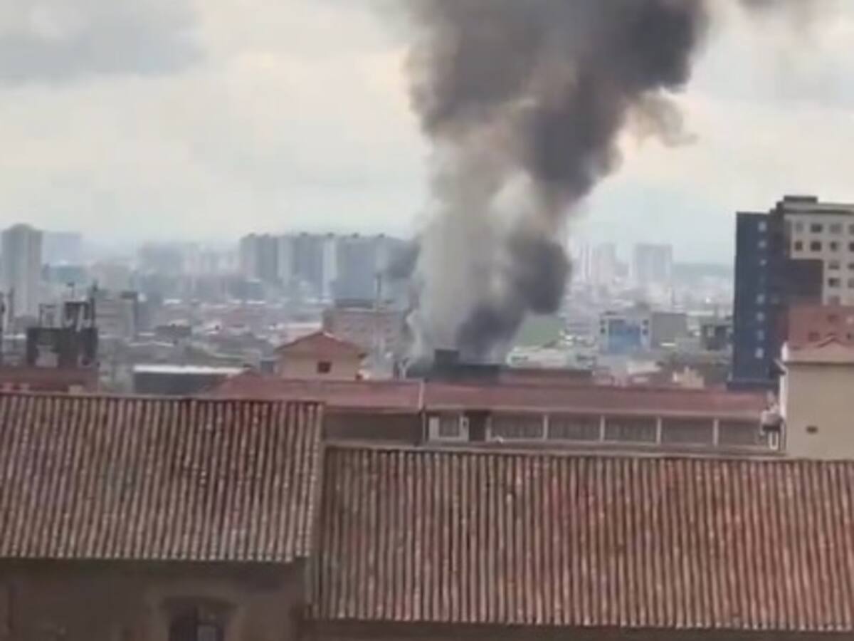 Bomberos de Bogotá continúan investigando las causas de incendio en San Andresito