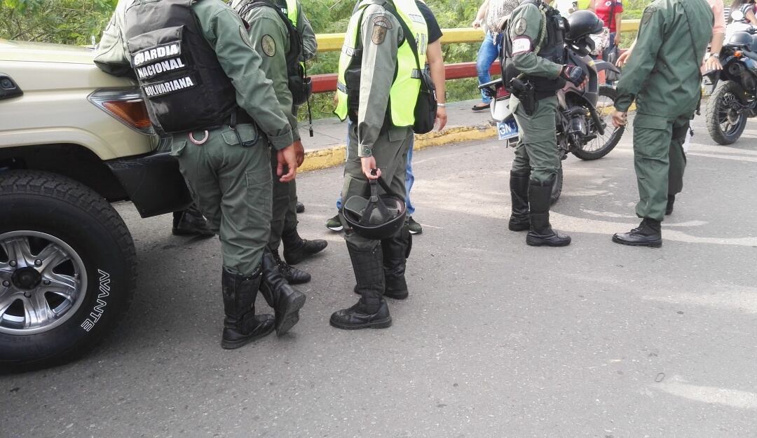 Efectivos de la Guardia Nacional Bolivariana de Venezuela en la frontera