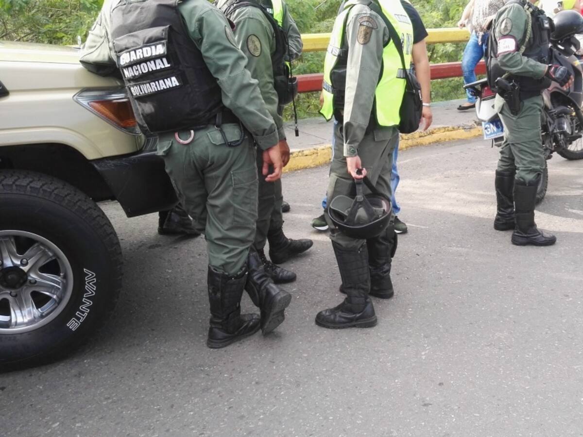 Capturan a dos miembros de la Guardia venezolana en la frontera
