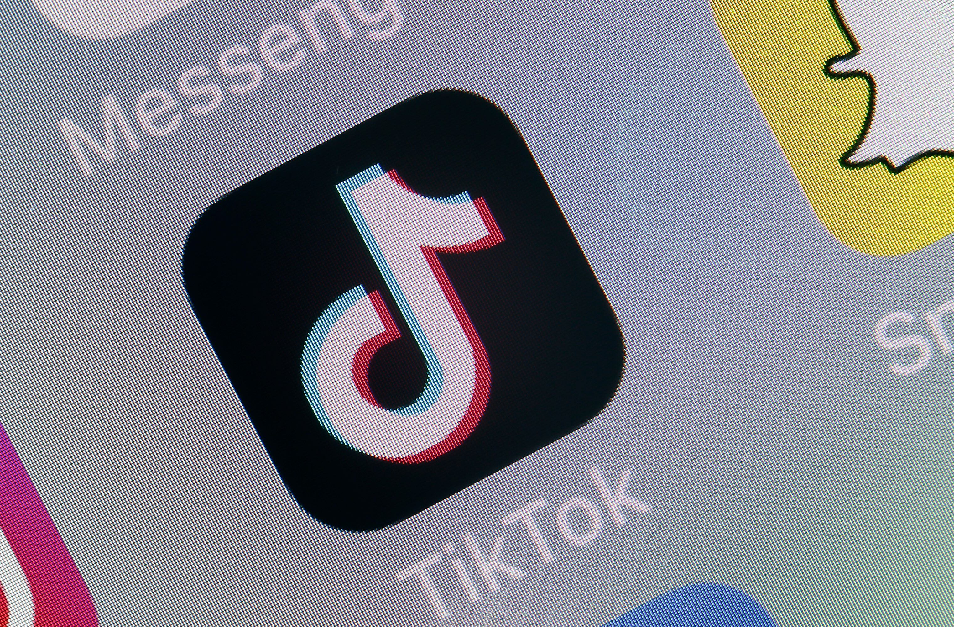 Senado de EE.UU. aprueba ley que prohíbe TikTok en los dispositivos del gobierno