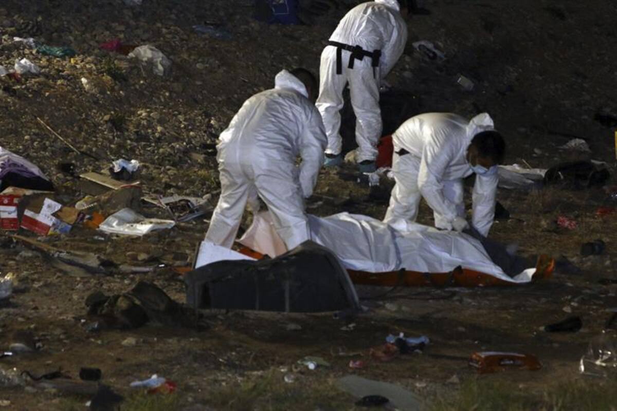 Se trata del peor accidente ocurrido en los últimos años en Nuevo León. Los trabajos de rescate continúan.