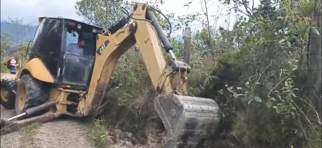 Gracias al apoyo de la Unidad Departamental de Gestión del Riesgo se ha logrado habilitar algunas vías en Arcabuco, Boyacá / Foto: Suministrada.