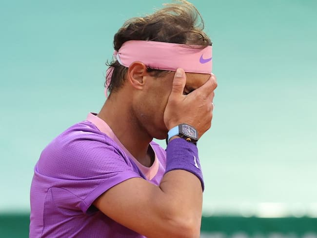 Rafael Nadal se lamenta tras la derrota ante Andrey Rublev.