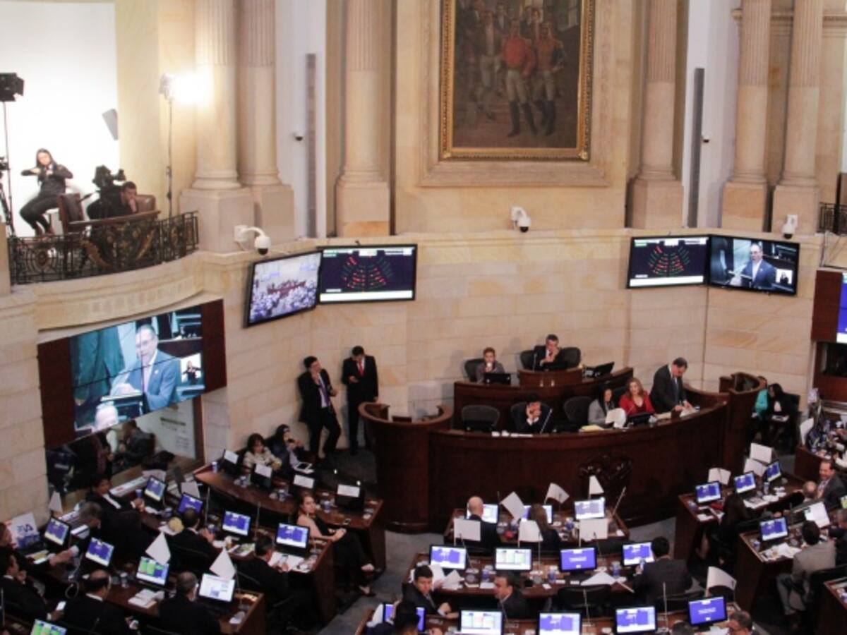 Congreso celebra el cierre de las negociaciones con las Farc en La Habana
