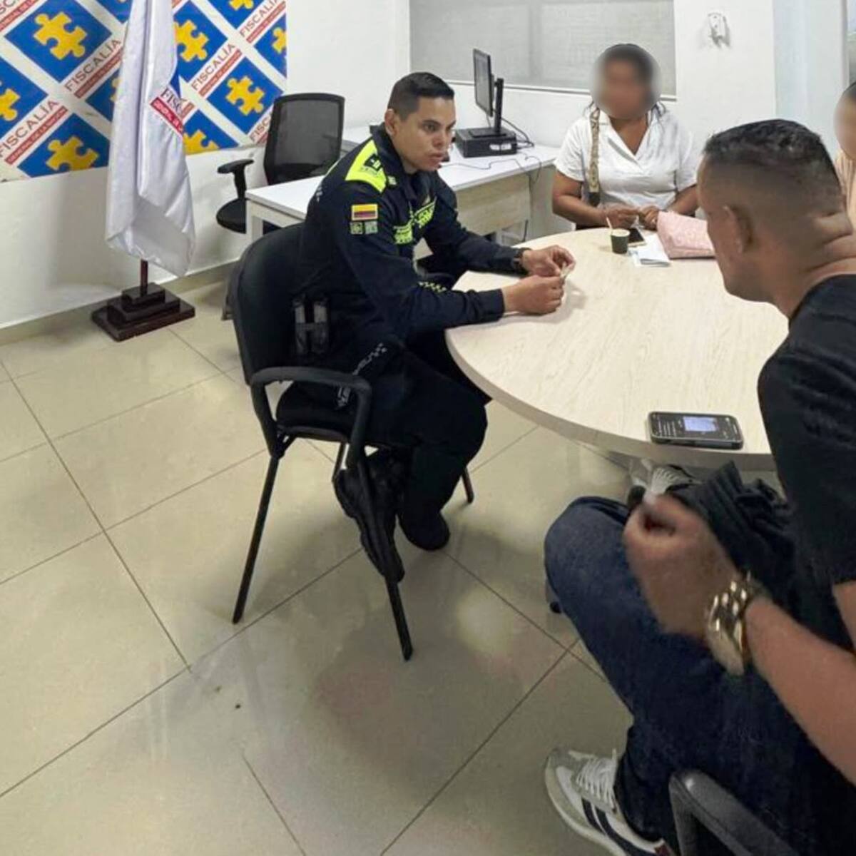 La Policía Nacional promueve la mediación para fortalecer la convivencia en Cartagena