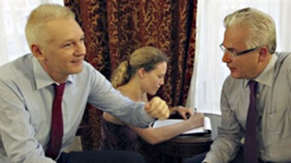 EEUU debe renunciar a su persecución de Wikileaks: Julian Assange