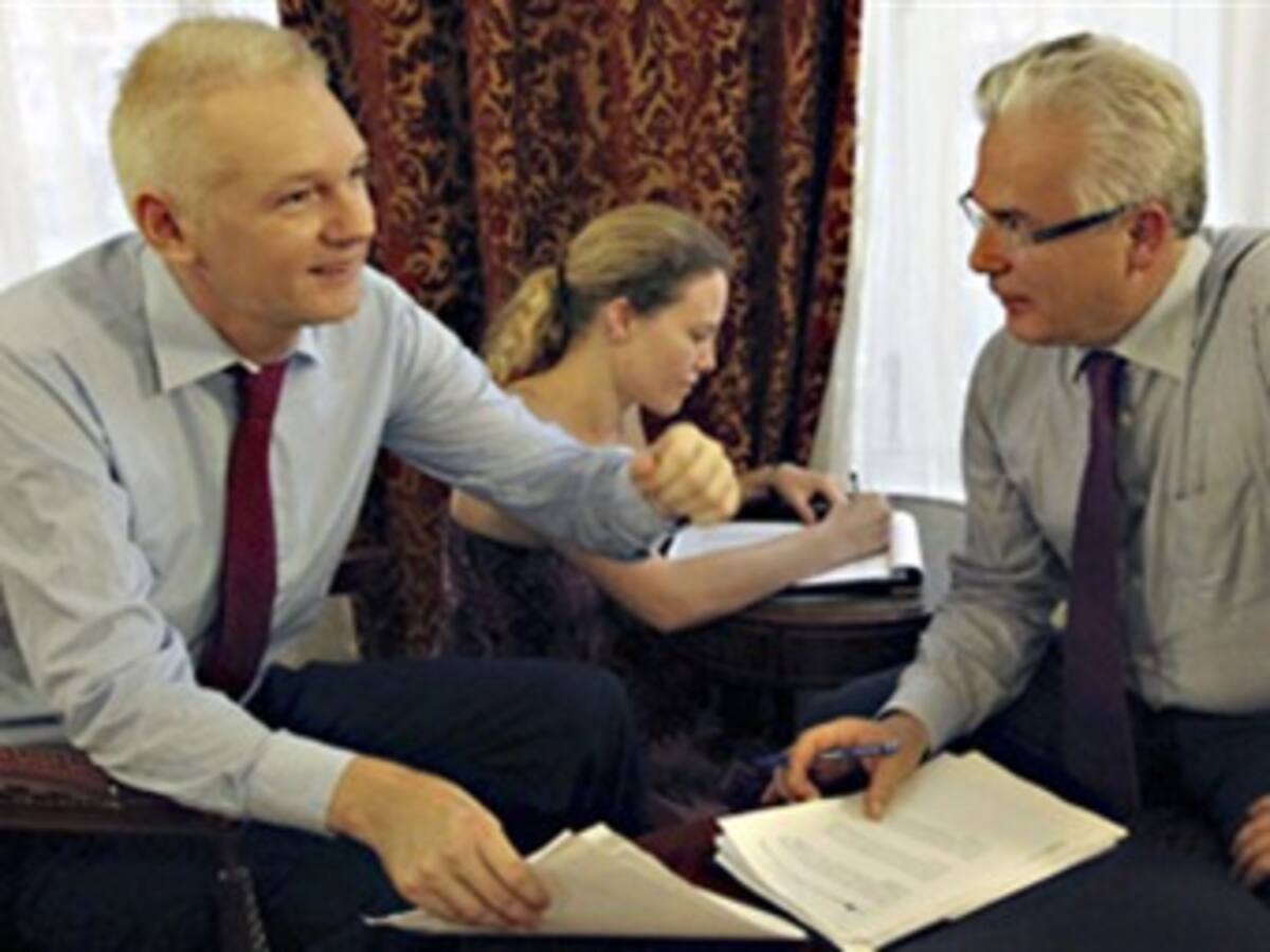 EEUU debe renunciar a su persecución de Wikileaks: Julian Assange