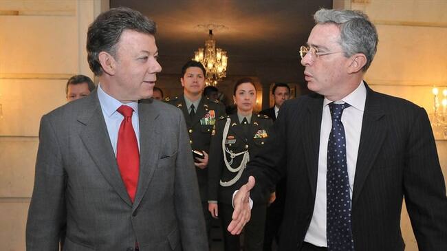 Juan Manuel Santos y Álvaro Uribe - Imagen de archivo. Foto: Colprensa