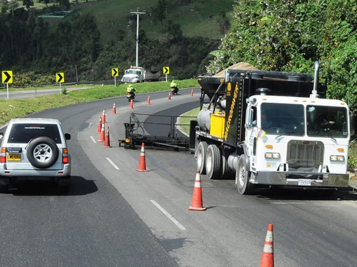 Vía Bogotá -Girardot tendrá más de 100 frentes de obra en temporada vacacional