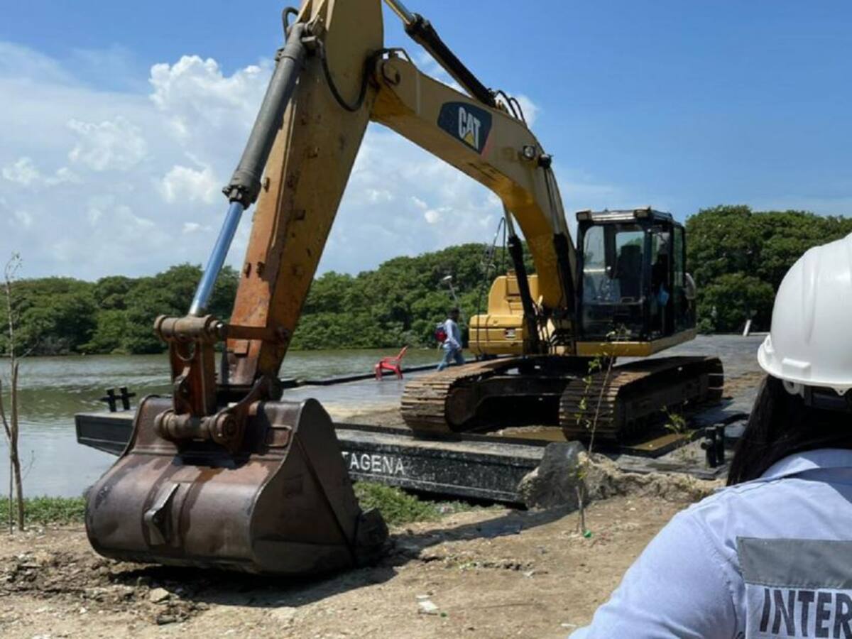 Iniciaron labores de relimpia en caño de Bazurto y ciénaga de Las Quintas