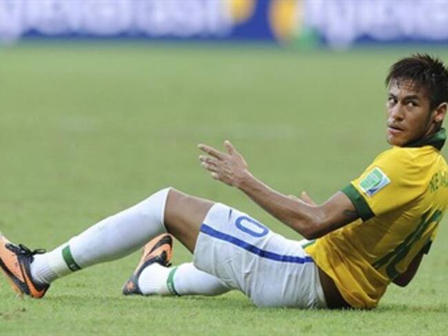 Neymar es el jugador que más pega y al que más le pegan