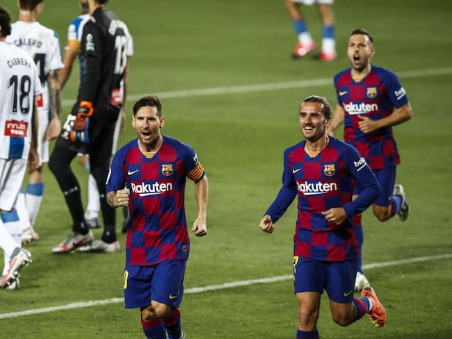 Barcelona venció en el clásico catalán y envió al descenso a Espanyol