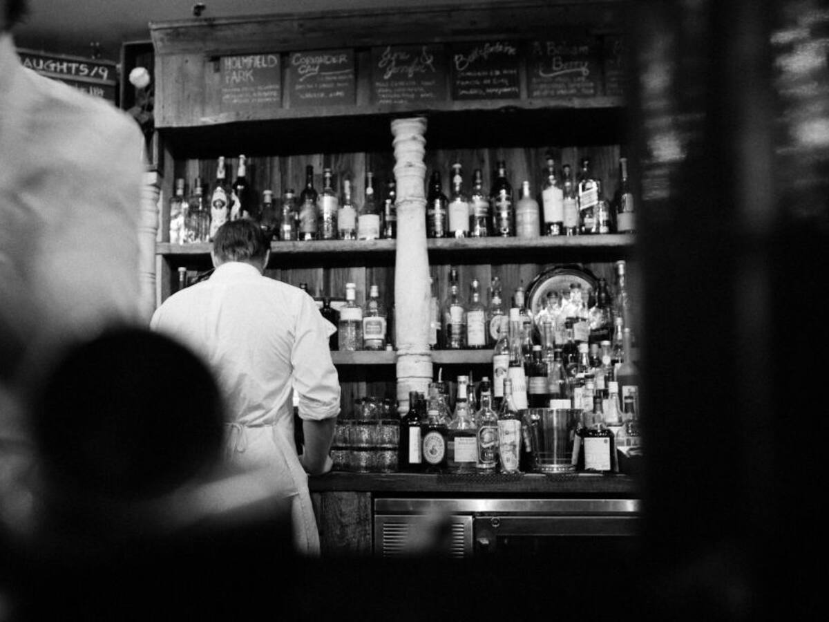 Gobierno da pautas para toques de queda y consumo de licor