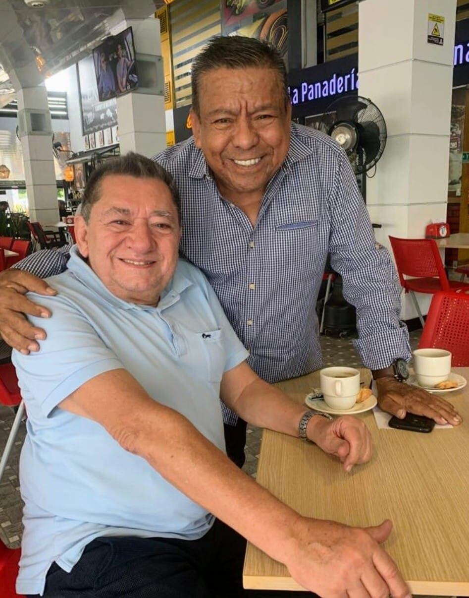 Redes sociales de Juan Ricardo Gelves