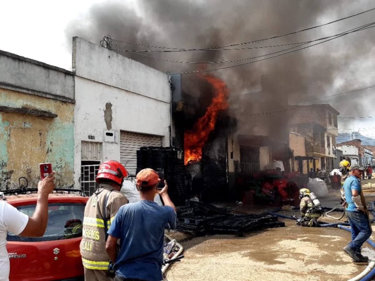 Bomberos de Cali especialistas en atención a emergencias