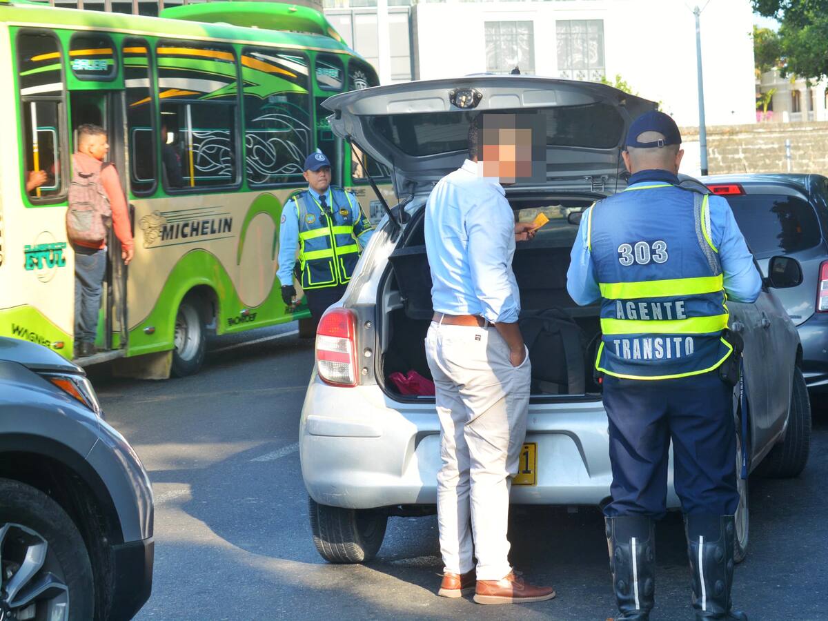 DATT impuso 40 comparendos e inmovilizó más de 30 vehículos en Cartagena