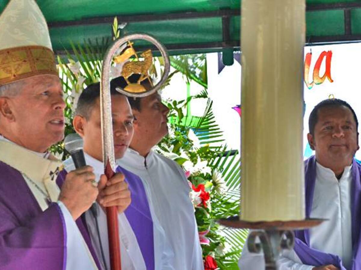 Eln pide tregua o cese el fuego bilateral