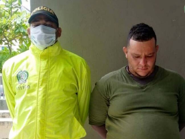 Este sujeto presuntamente le disparó al recaudador de una empresa de giros para robarle un dinero en el barrio Las Palmeras