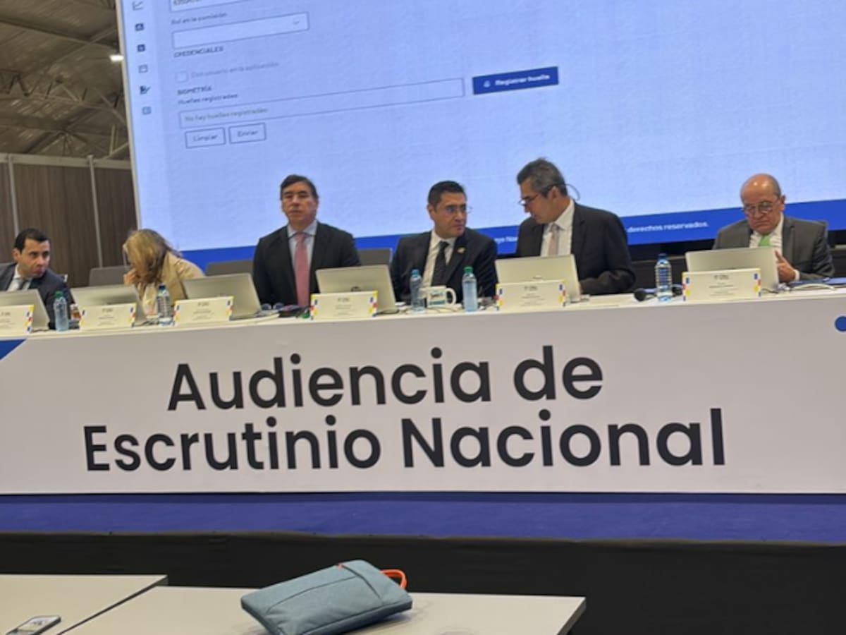 CNE ya consolidó la votación de Abelardo y Cepeda en el exterior: así quedó tras el escrutinio