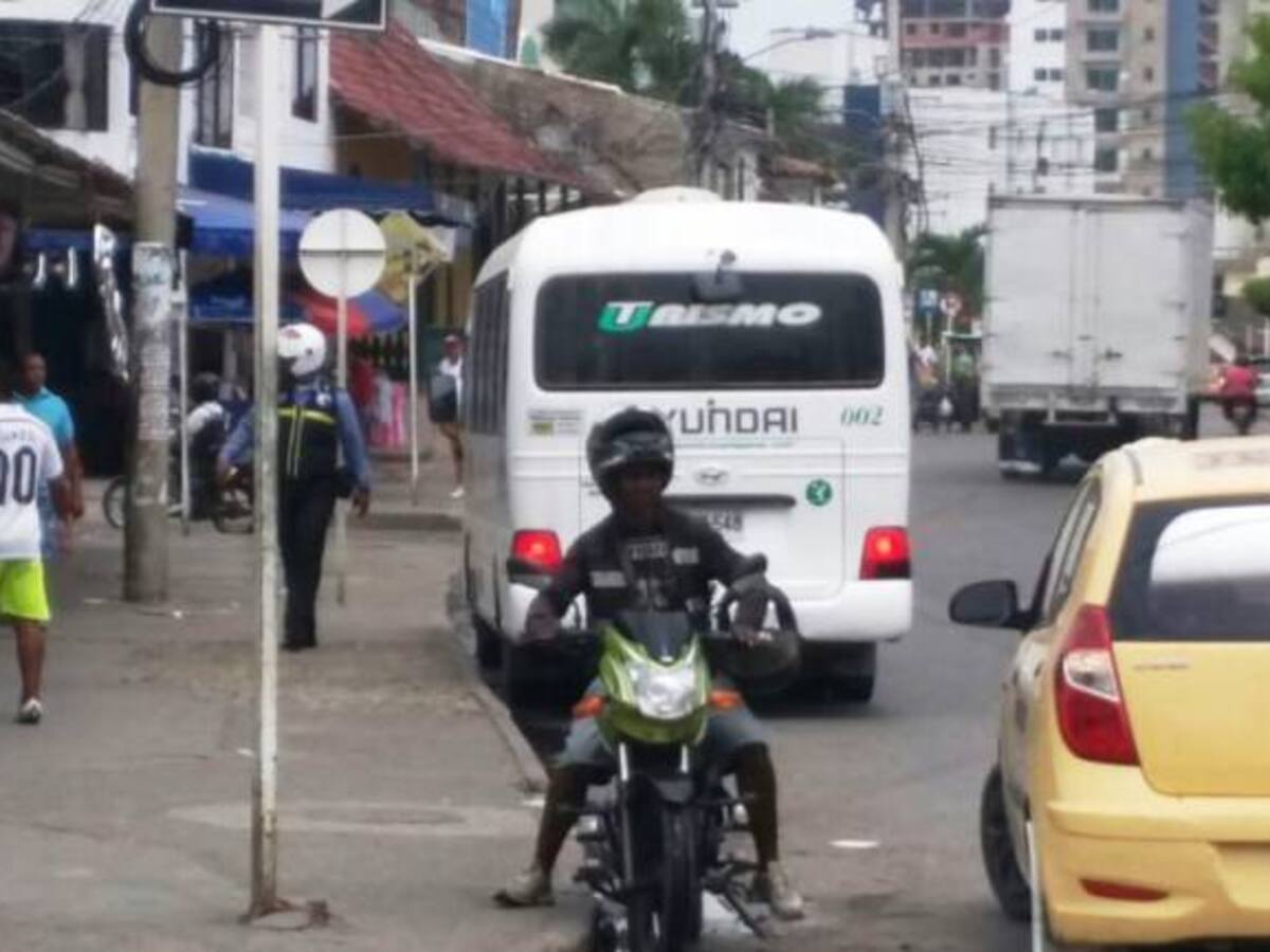 Exigen cumplimiento de la restricción de acompañante en moto en norte de Cartagena