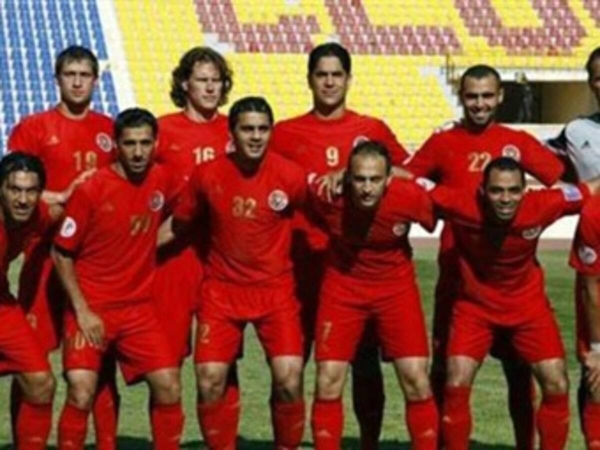 Muere un futbolista por el impacto de proyectiles en un estadio
