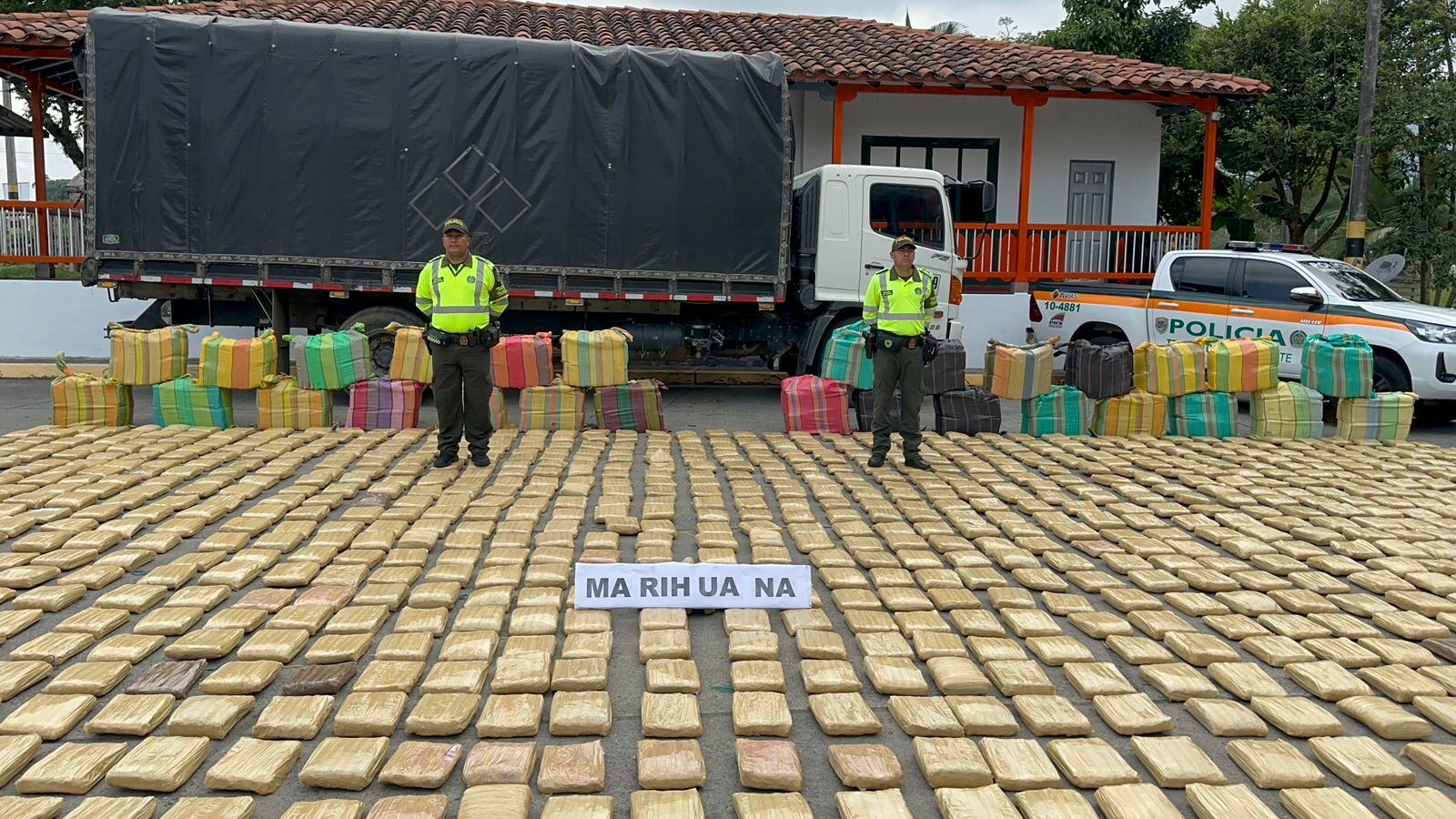 Marihuana tipo creepy incautada  por la Policía de Tránsito del Quindío. Foto: Cortesía Policía