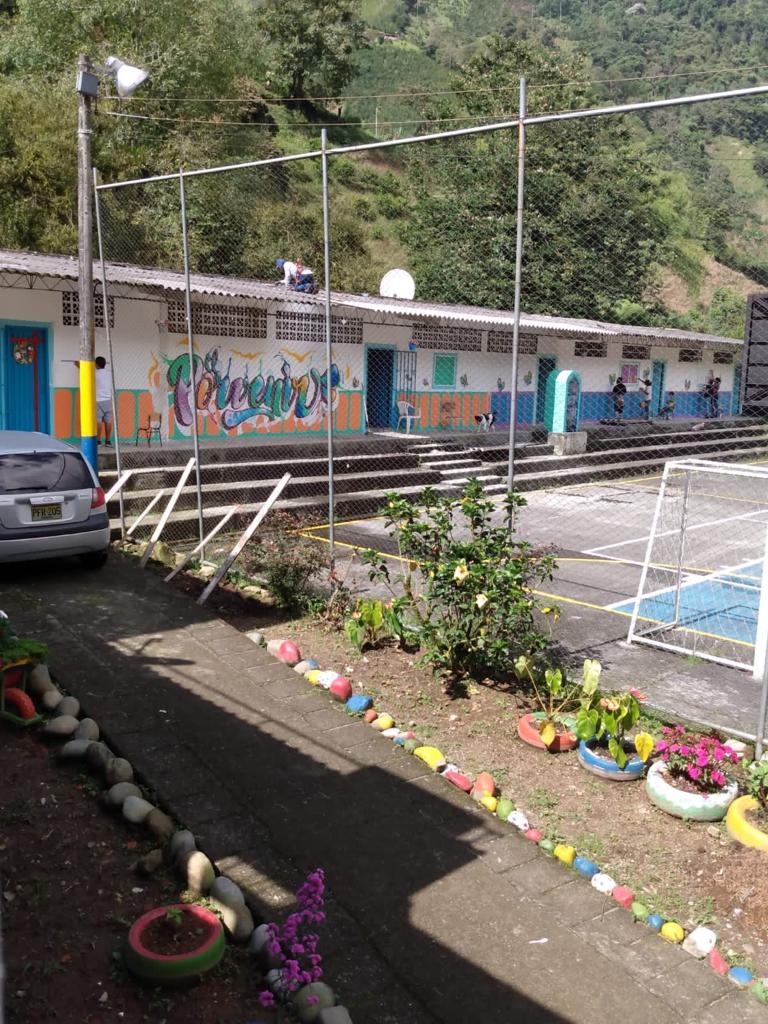 Arreglos en la escuela El Porvenir de La Florida - Foto: Global Shapers Pereira