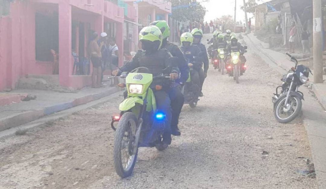 Las dos personas fueron atacadas con arma de fuego por un hombre armado que llegó hasta la vivienda en donde se encontraban