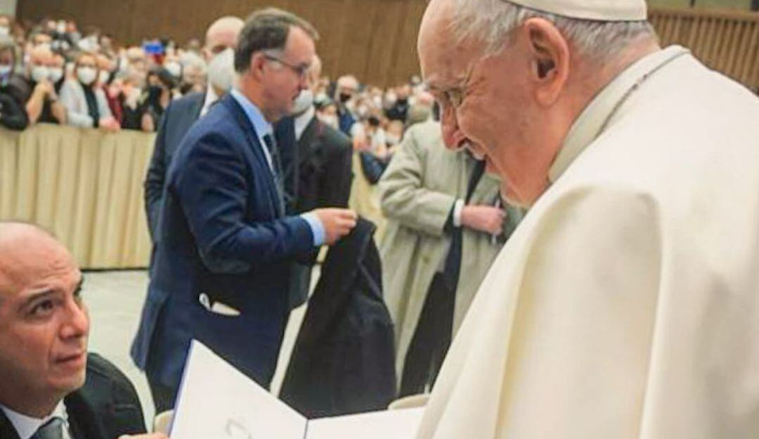 Detalles de la reunión del Defensor Carlos Camargo con el Papa Francisco