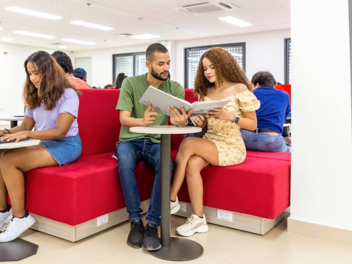 UTB se destaca entre las 10 mejores universidades del país