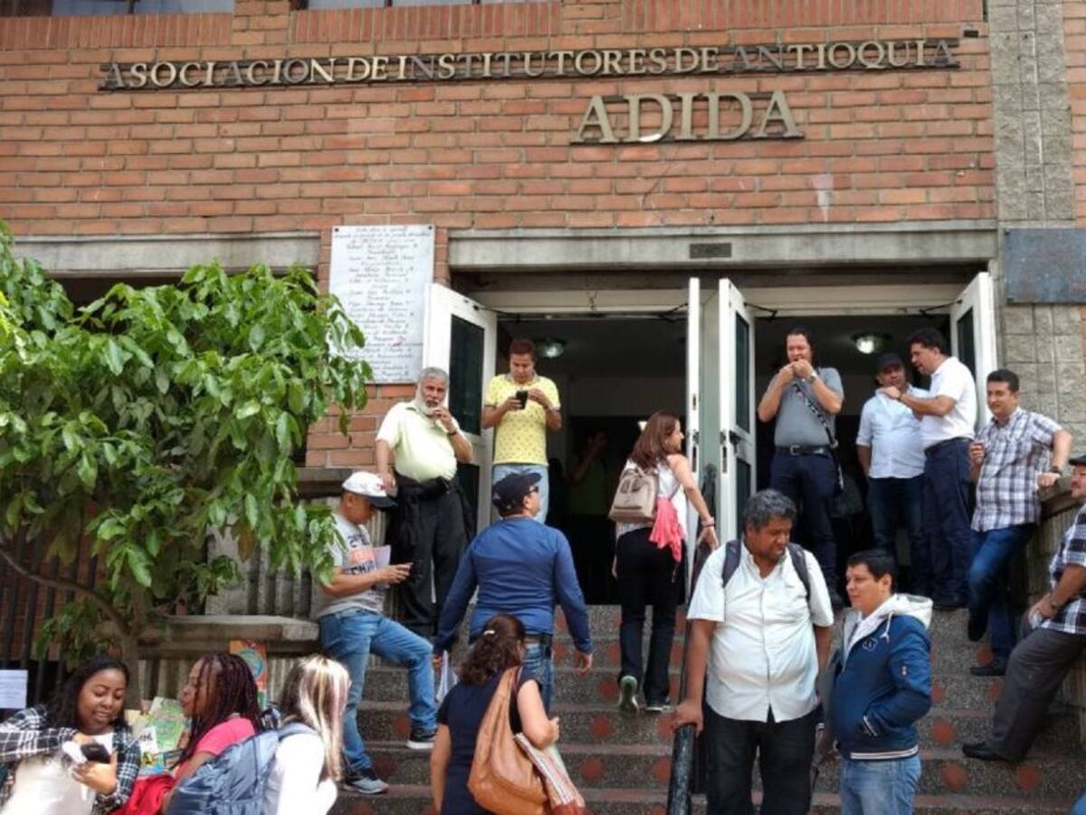 ADIDA denuncia que la policía quiso ingresar a su sede a la fuerza