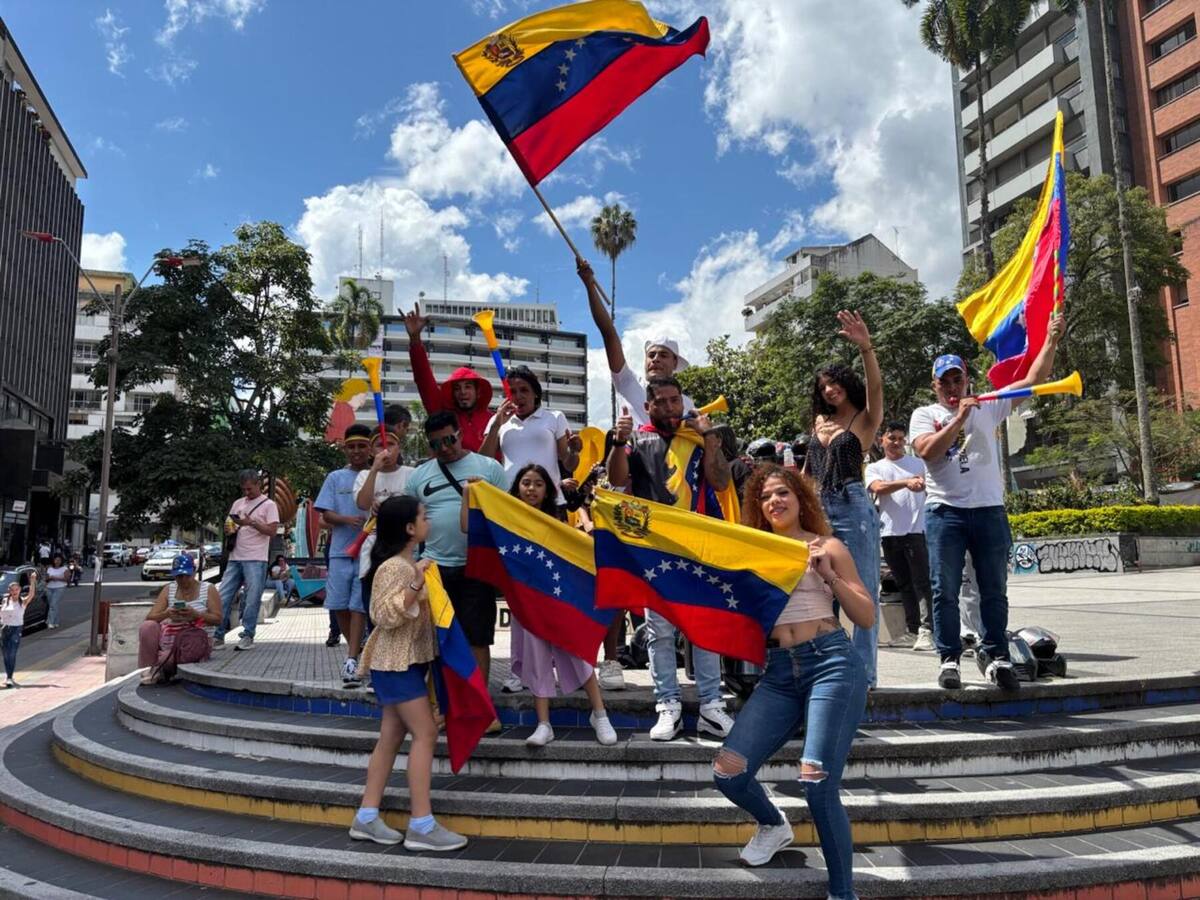 Venezolanos salieron a las calles de Ibagué a celebrar la captura de Nicolás Maduro