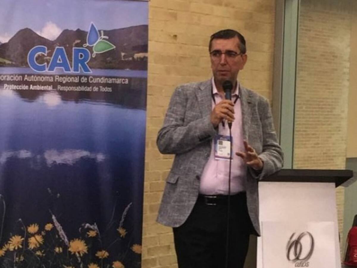 A falta de entidades especializadas CAR atribuye contratos con pocas firmas