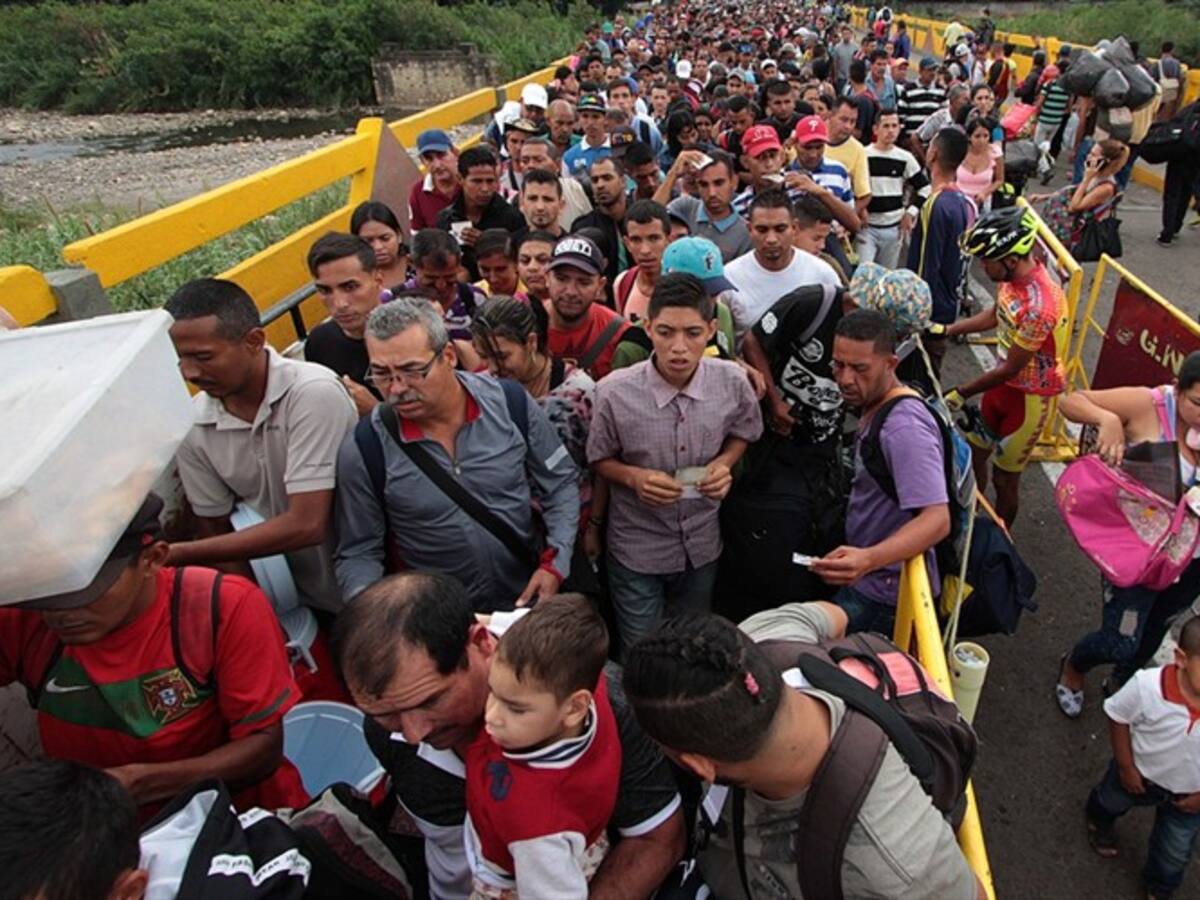 No solo hay venezolanos en lista de cercanos a Maduro que no pueden entrar al país: Krüger