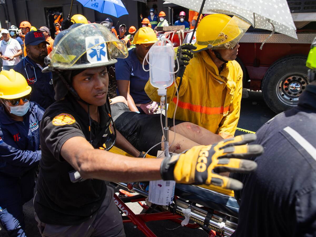 República Dominicana trabaja para concluir rescates tras colapso de discoteca que dejó 218 muertos