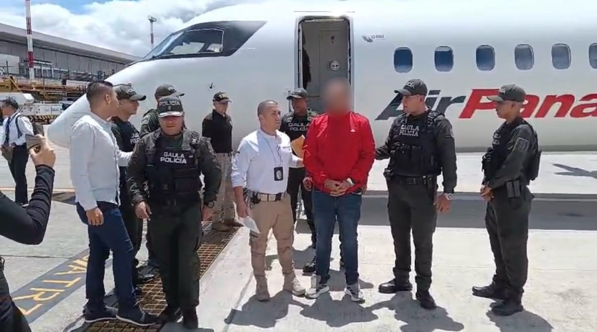 Capturado 'Alex Pereira', por autoridades migratorias en Antioquia. Foto: Cortesía Migración Colombia