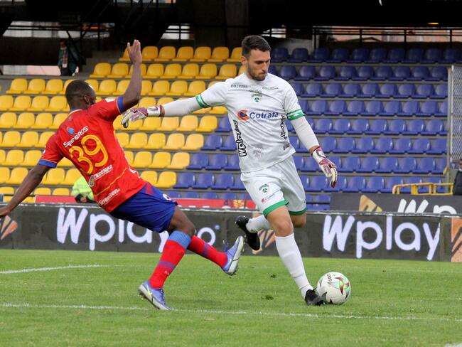 Washington Ortega habló sobre la pérdida de tiempo que hacen los arqueros en el FPC