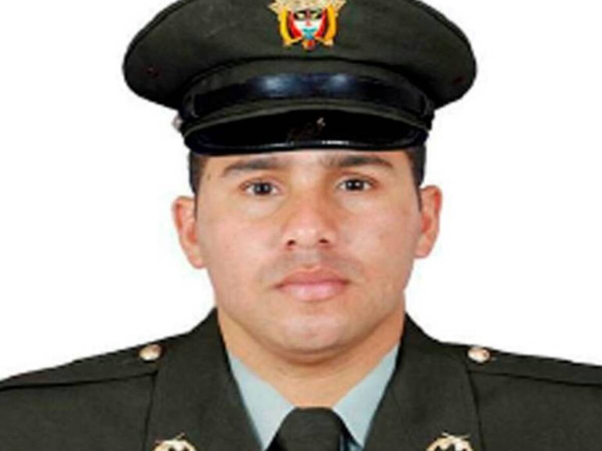 $20 millones por información de asesinos de miembro de la Sijin