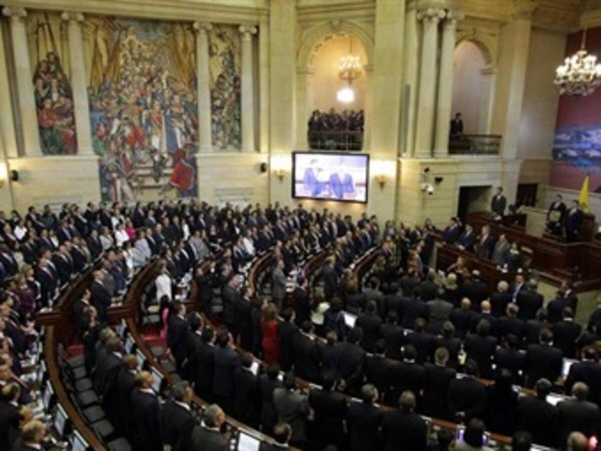 Procuraduría detrás de excongresistas deudores