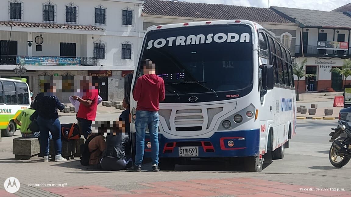 En paro una ruta de buses en Nariño- foto referencia Julián Ramírez