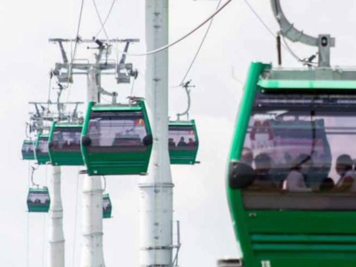 Más de 100 pasajeros del Megacable quedaron atrapados durante una hora