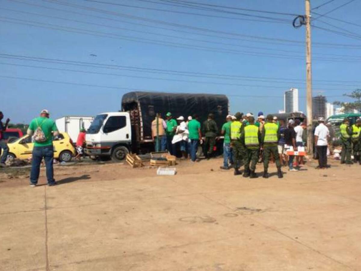 Vendedores informales de Cartagena invaden nuevamente el espacio público