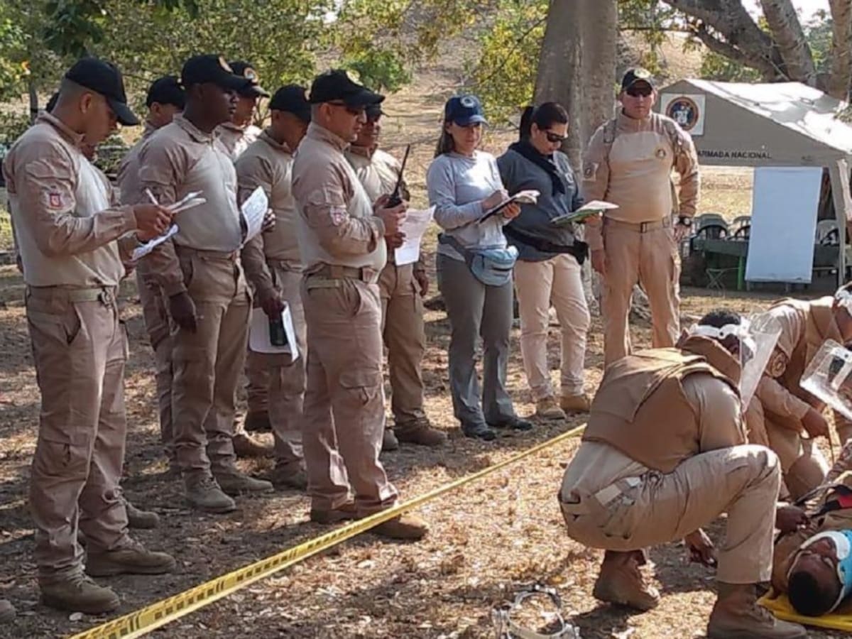 Armada continúa capacitación para desminado en los Montes de María