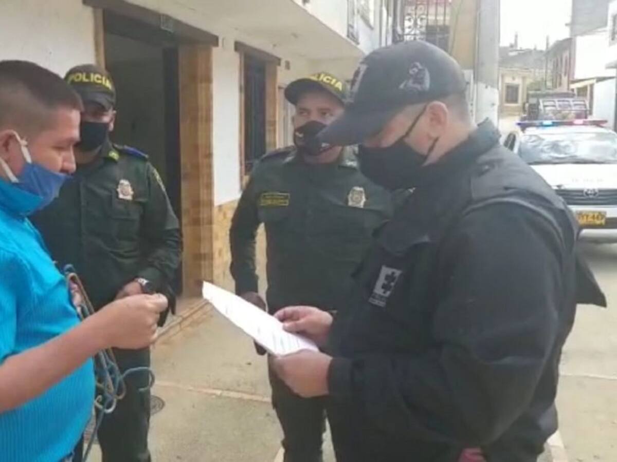 VIDEO: Expersonero capturado por abuso sexual