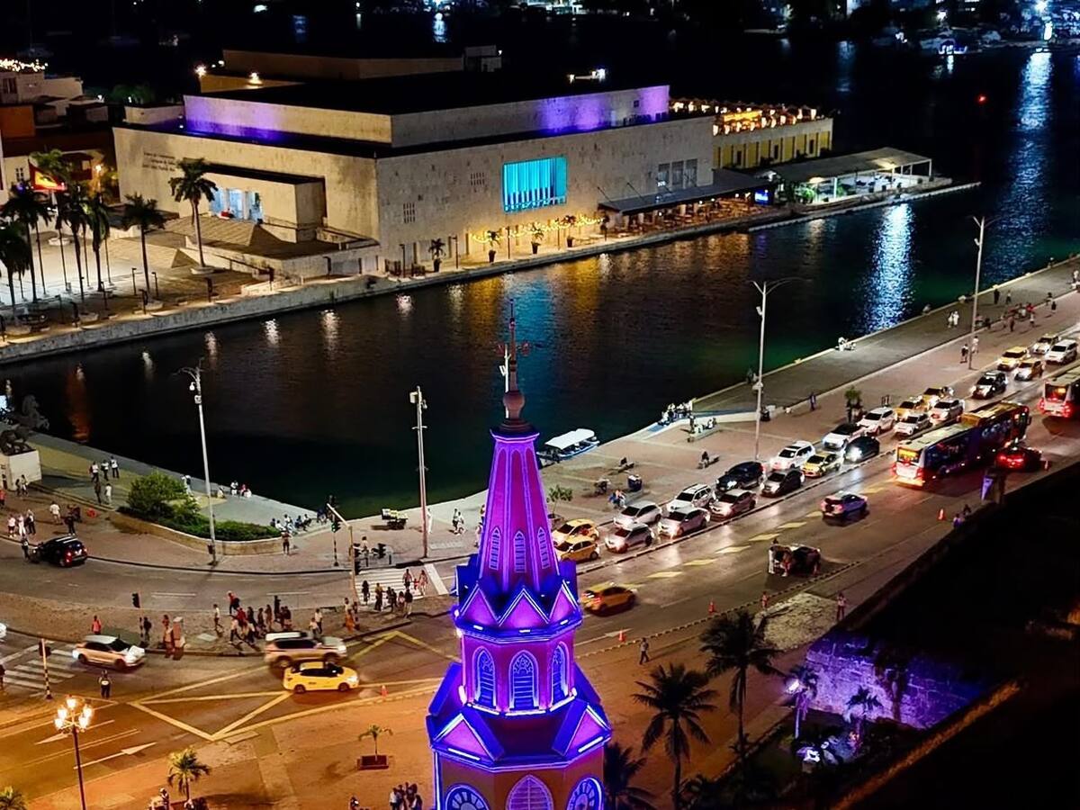 Torre del Reloj en Cartagena se iluminará de púrpura y dorado: conozca las razones