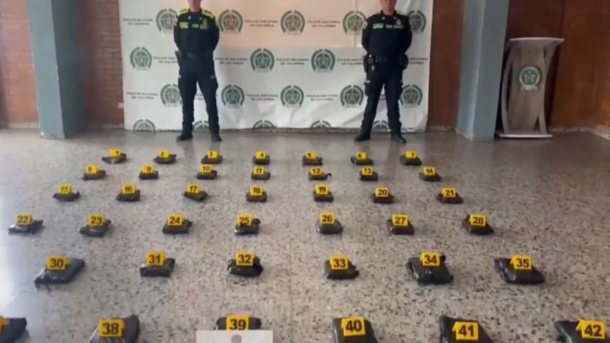 Incautan cargamento de marihuana en aeropuerto El Dorado